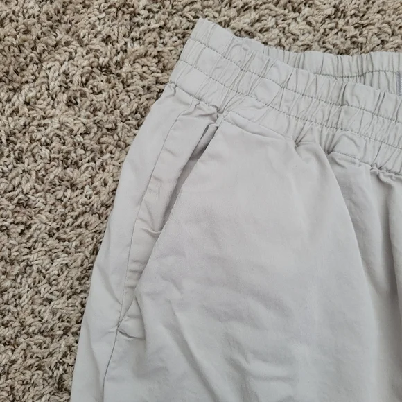 Everlane Easy Pant Pants Trousers Khaki Beige Cotton Elastic Waist Size 6 - Picture 2 of 6